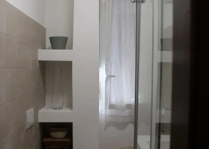 Apartamento In Arona, Olivia's 100mt Dal *