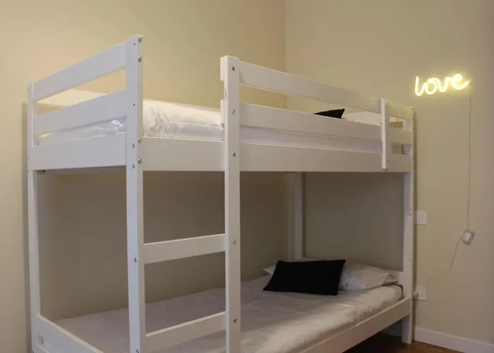 In Arona, Olivia's 100mt Dal Apartamento Arona